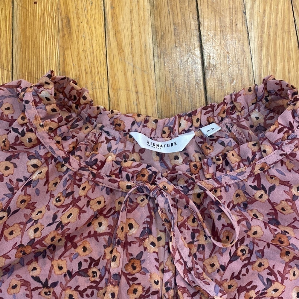 Floral Sheer 3/4 Sleeve Top - Picture 5 of 11